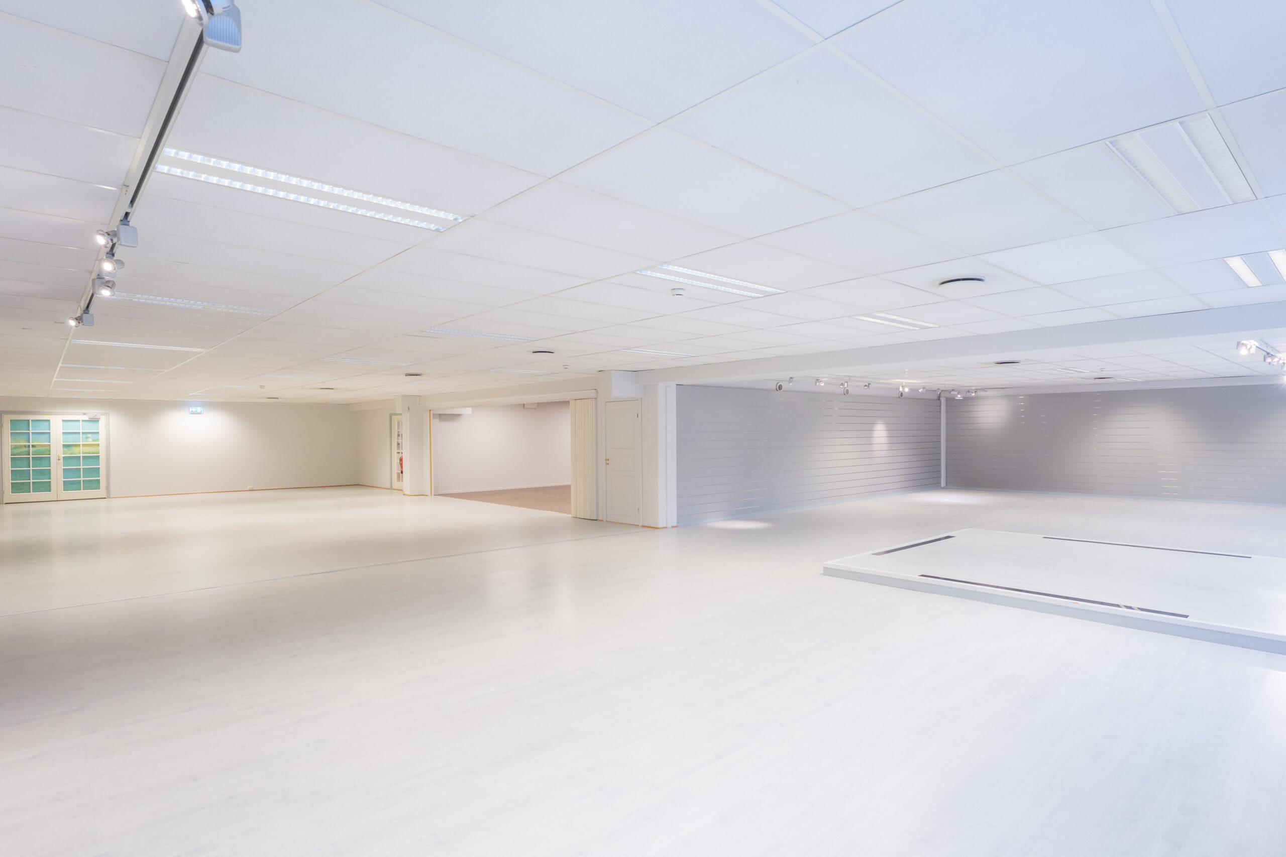 Showroom (3) (2)